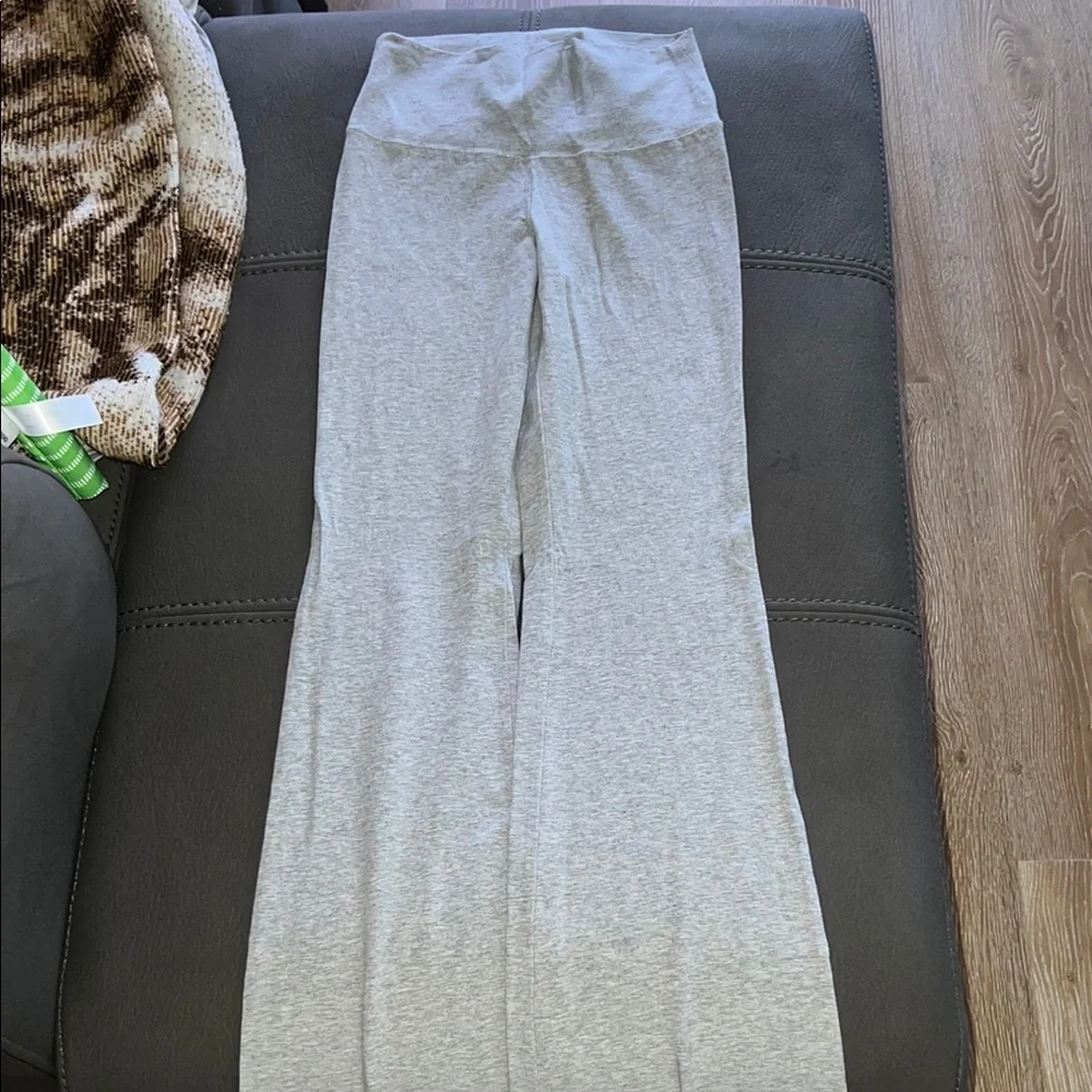 TNA Flared Leggings - Picture 2 of 3